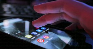 Facebook Video Kaldırma İsteği facebook,facebook video silme isteği,video kaldırma isteği,giriş yapılamayan hesaptan video silme